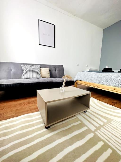 Studio Green Velvet Apartamento Laon Exterior foto
